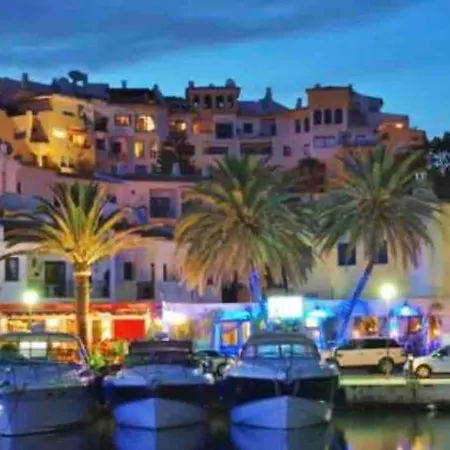 Daire Atico En Marbella